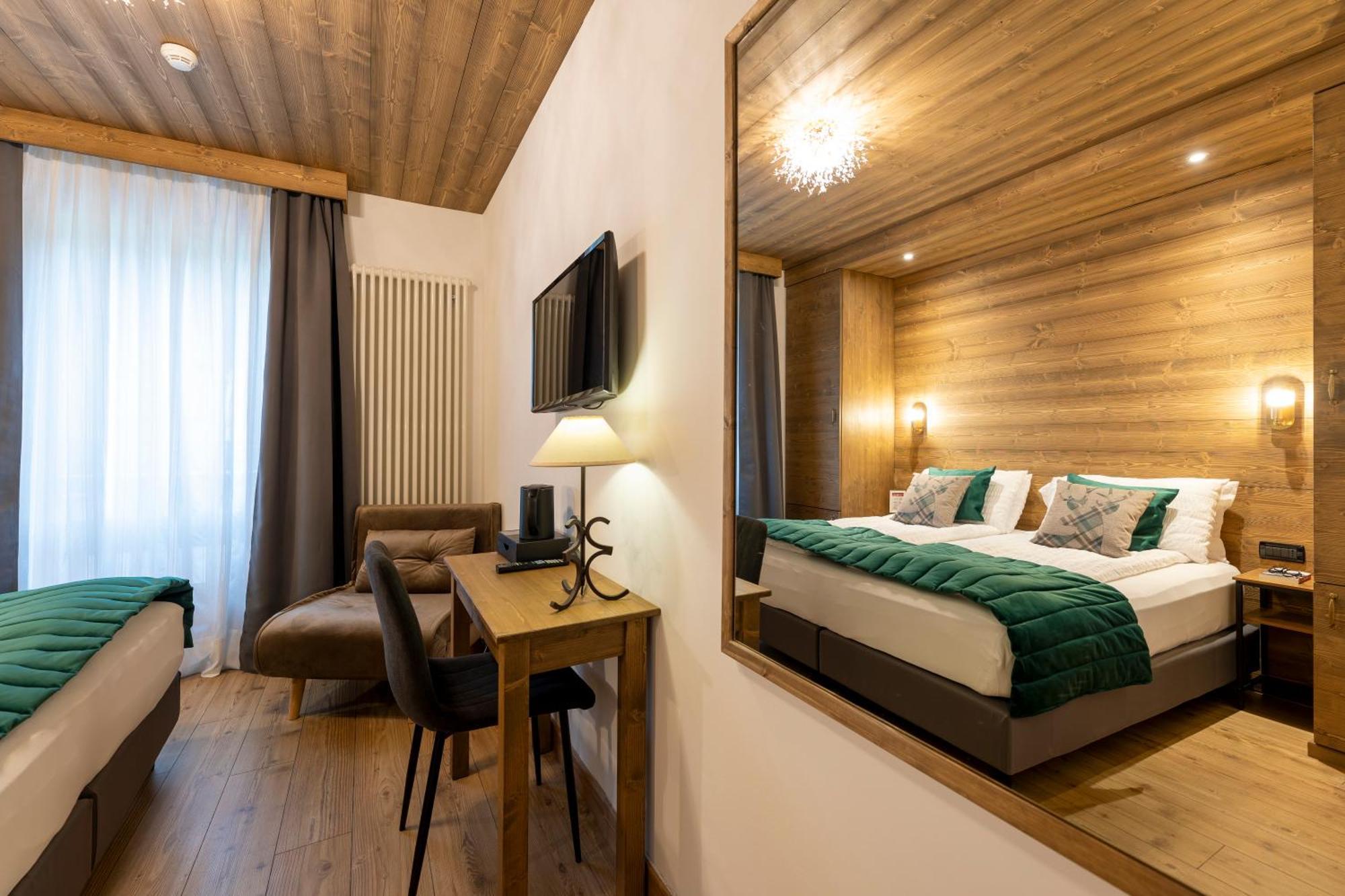 Hotel Derby Фолгарида Екстериор снимка