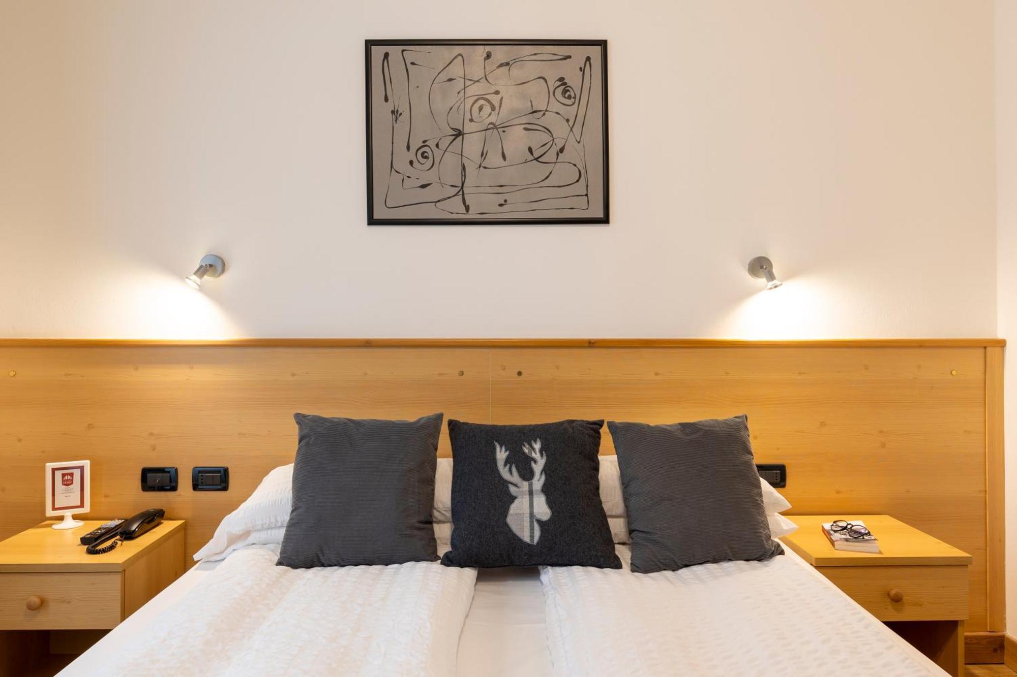 Hotel Derby Фолгарида Екстериор снимка