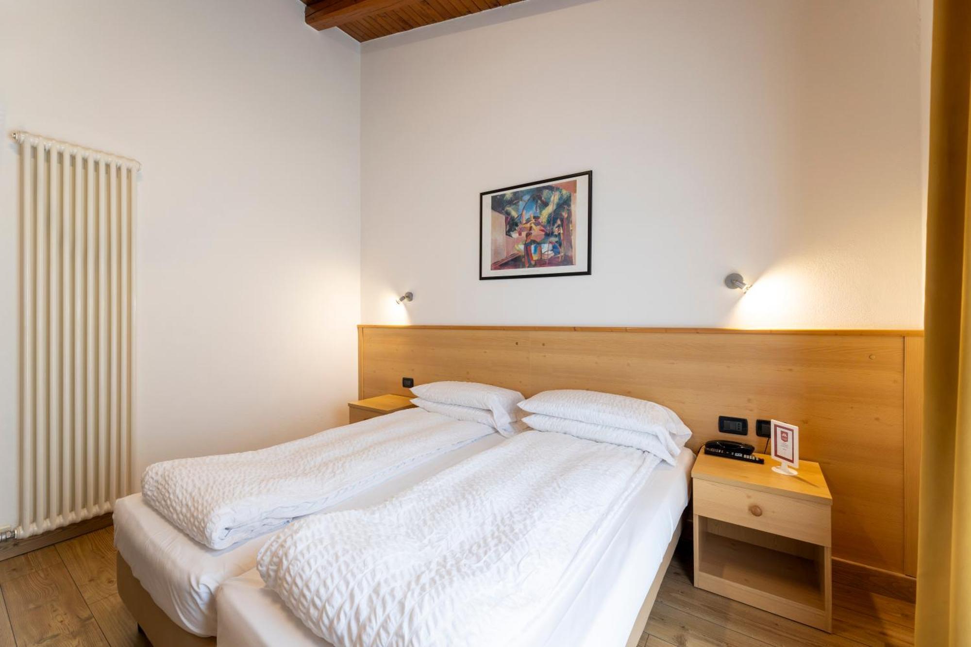 Hotel Derby Фолгарида Екстериор снимка