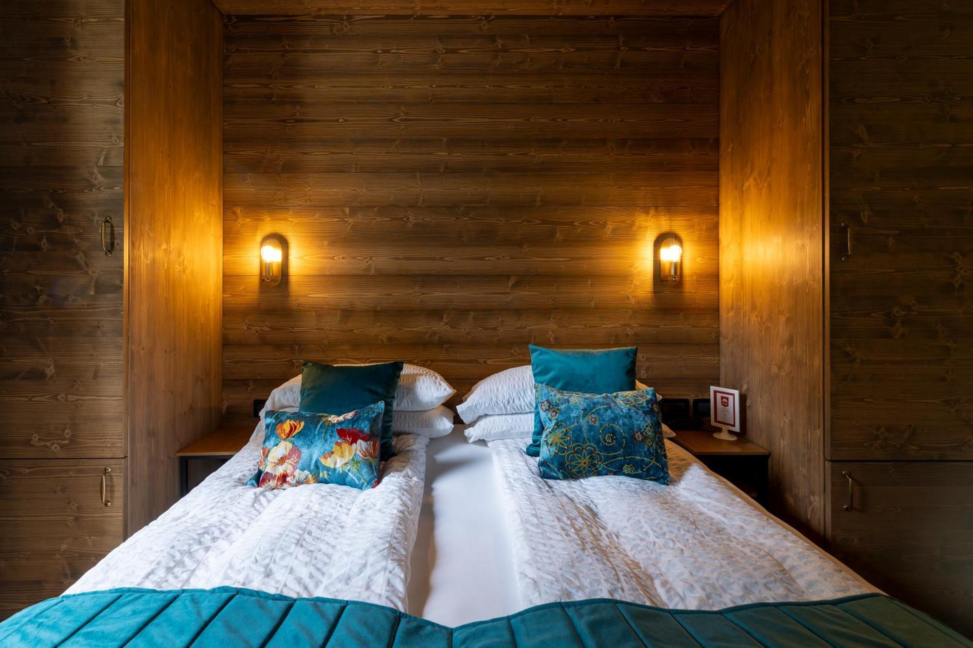 Hotel Derby Фолгарида Екстериор снимка